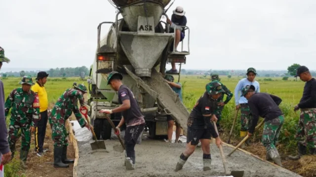 TMMD di Jeneponto: 100 Meter Jalan Rabat Beton Selesai, Warga Semangat